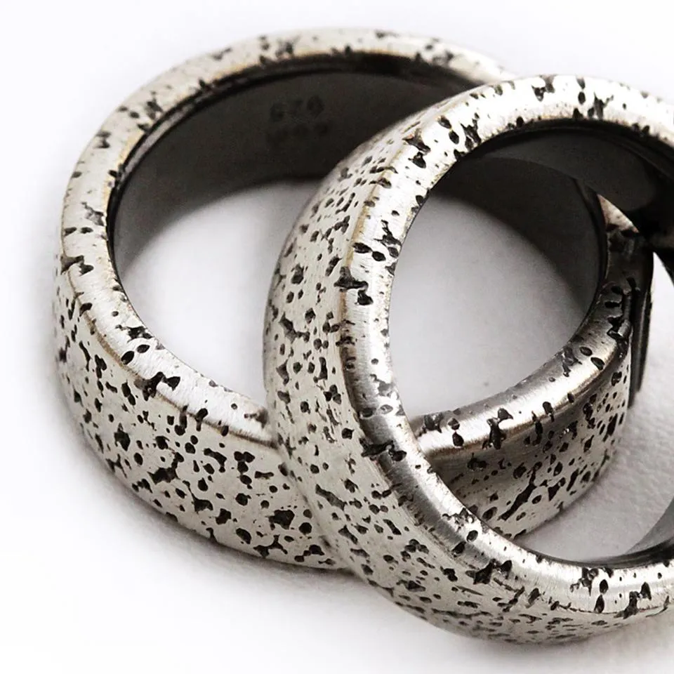 Gorgonzola- commitment rings