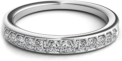 Graduated Pave-Set Diamond Wedding Band