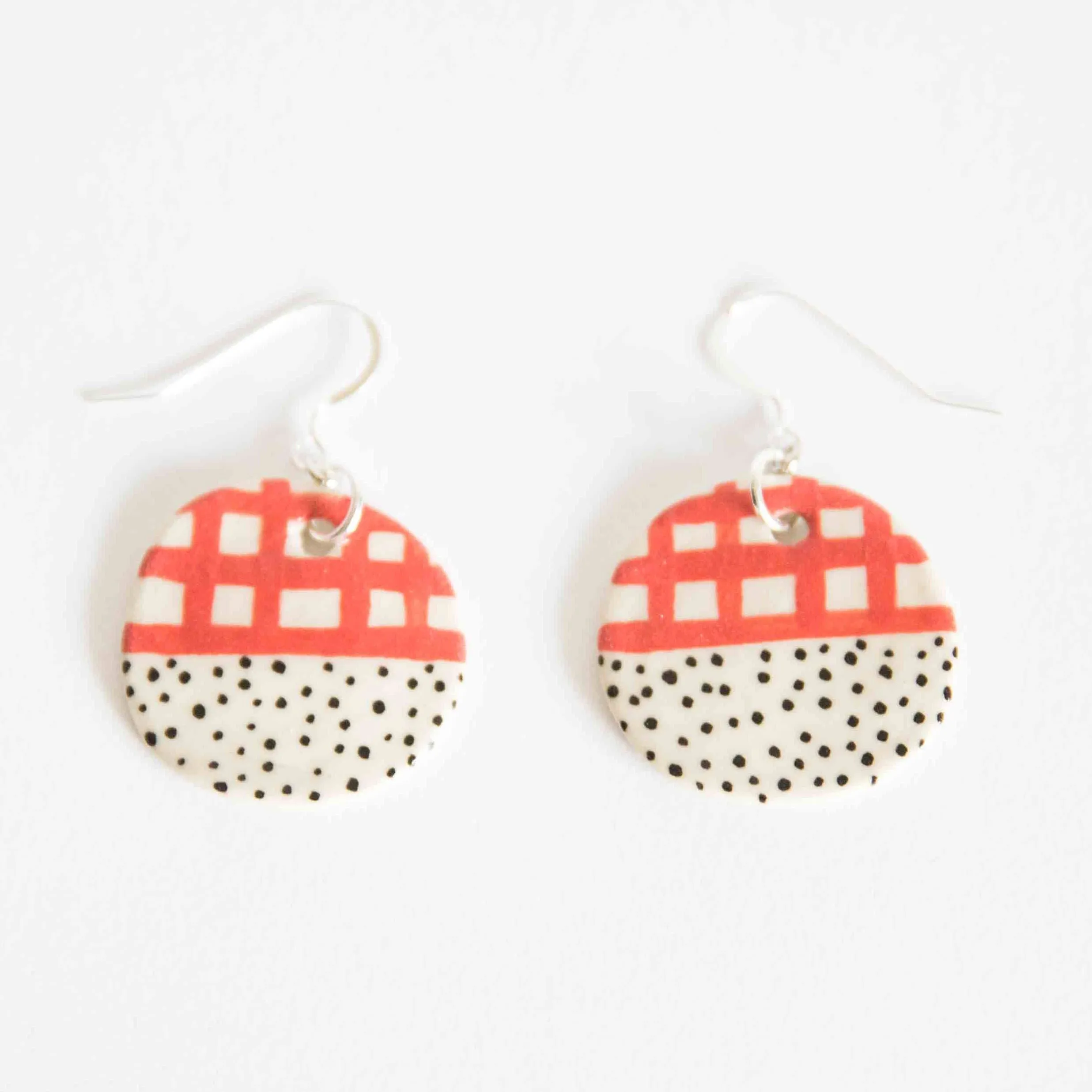 HALFY ROUND EARRINGS - RED