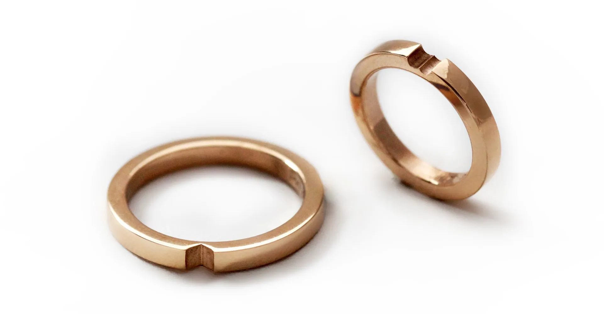 Heart wedding band set in rose gold