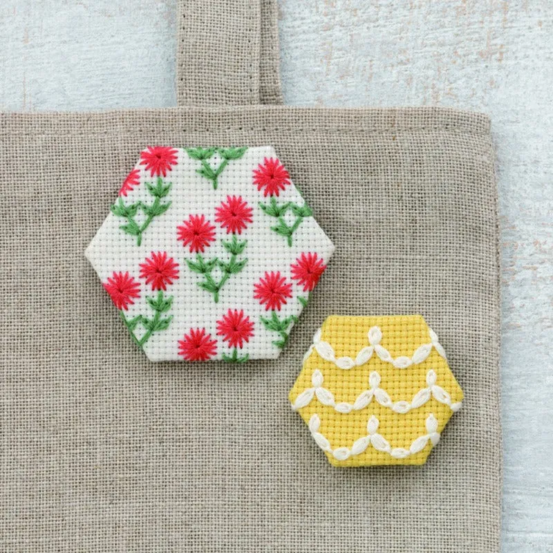 Hex Pins Ji-sashi Embroidery Kit, Frill and Flower