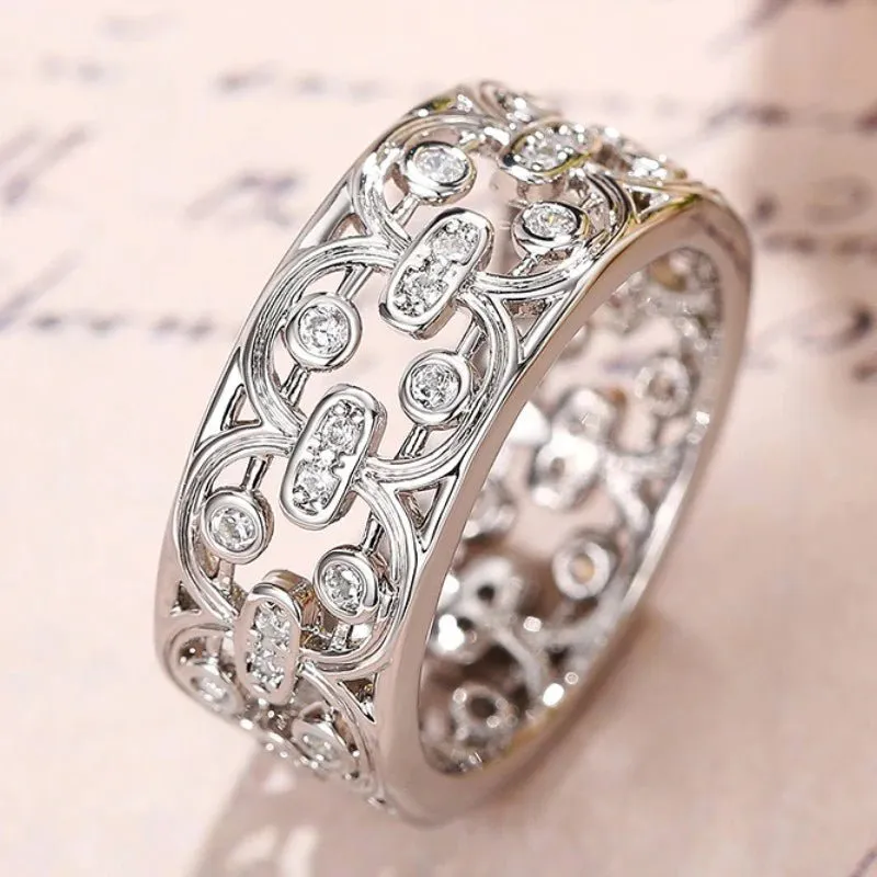 Hollow Fashion Ring for Women Wedding Engagement Party Jewelry