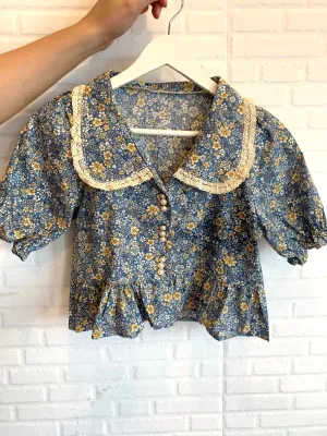 JOLENE Collared Floral Prairie Top (Blue)