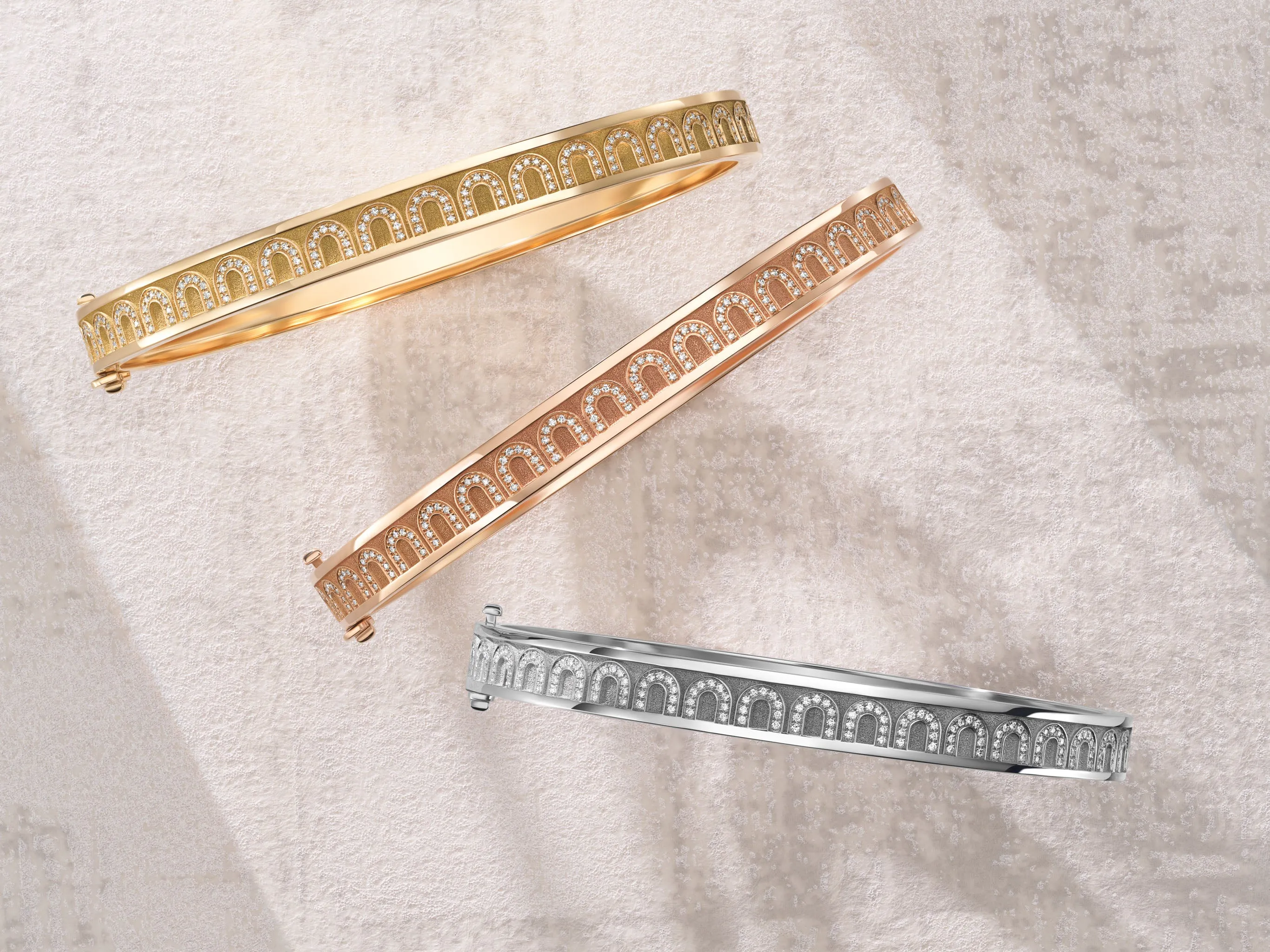 L'Arc de DAVIDOR Bangle PM, 18k Rose Gold with Satin Finish and Arcade Diamonds