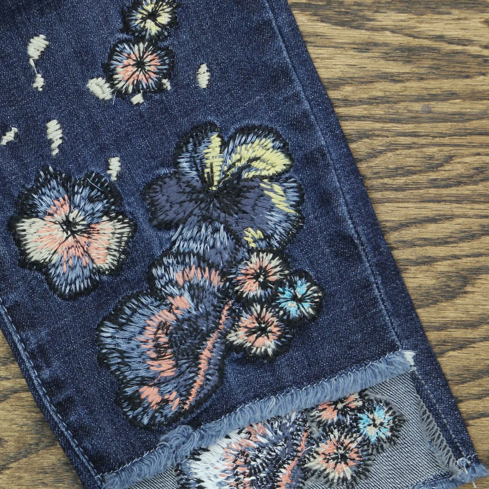 Laurie Felt Women's Classic Denim Stiletto Jeans With Embroidery