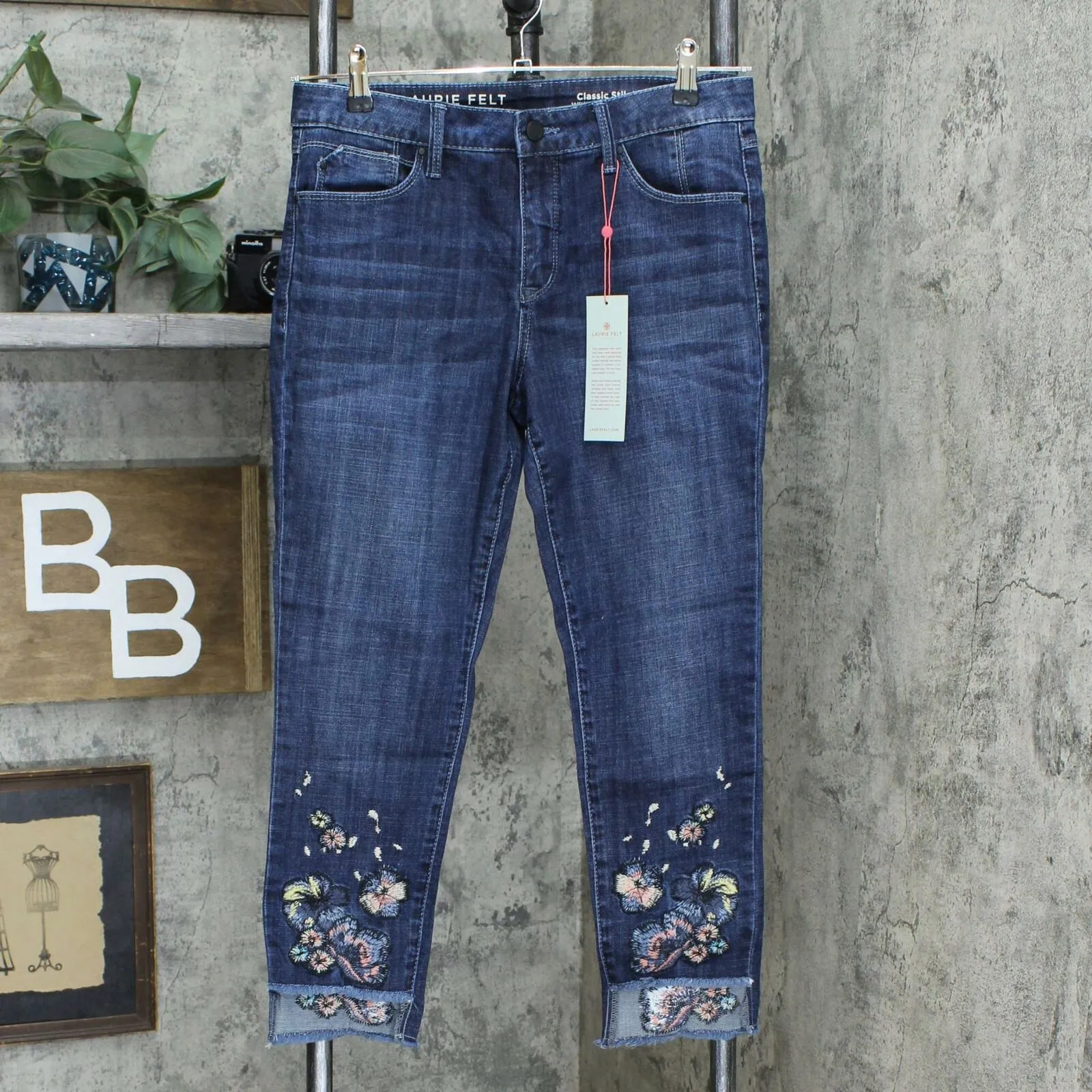 Laurie Felt Women's Classic Denim Stiletto Jeans With Embroidery