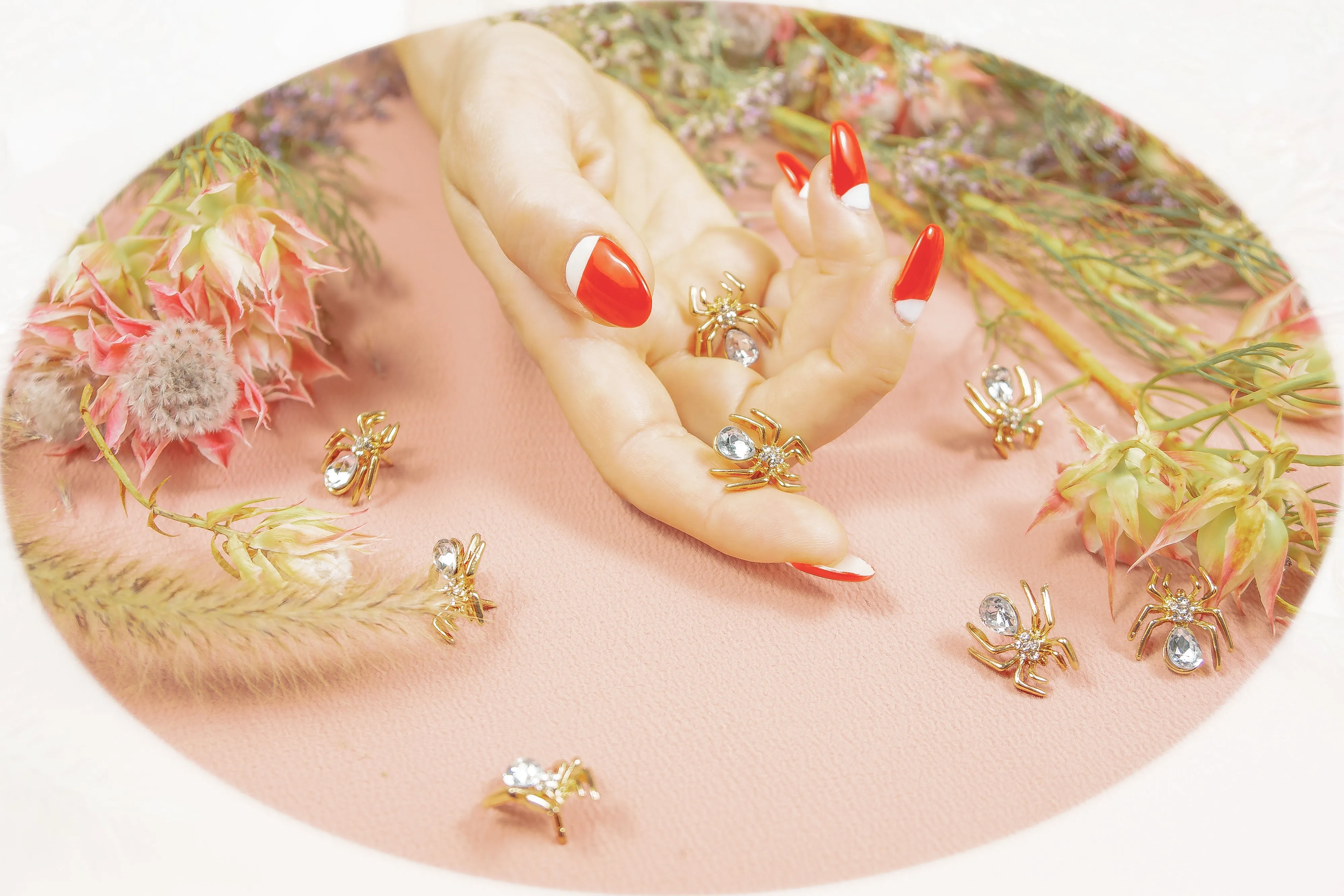 Little Spider Pin Brooch  gold