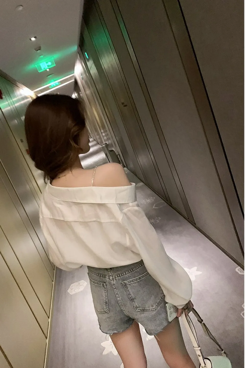 Long Sleeve Sexy Skew Collar Blouse Shirts