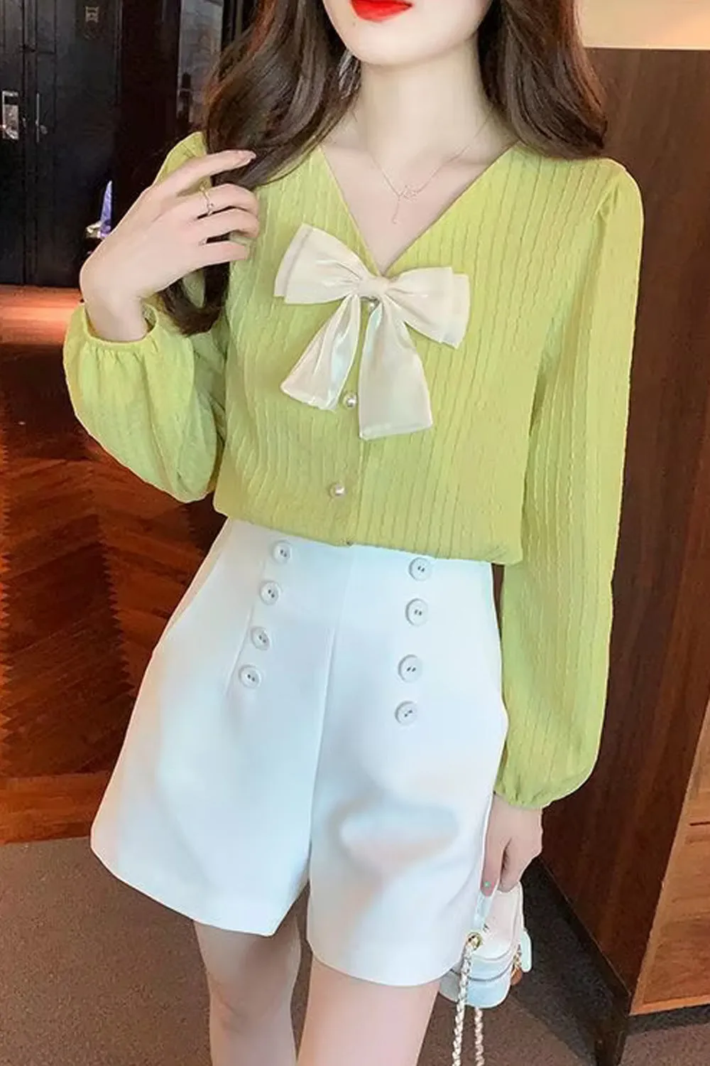Long Sleeve V-Neck Cute Bow Blouse Shirt