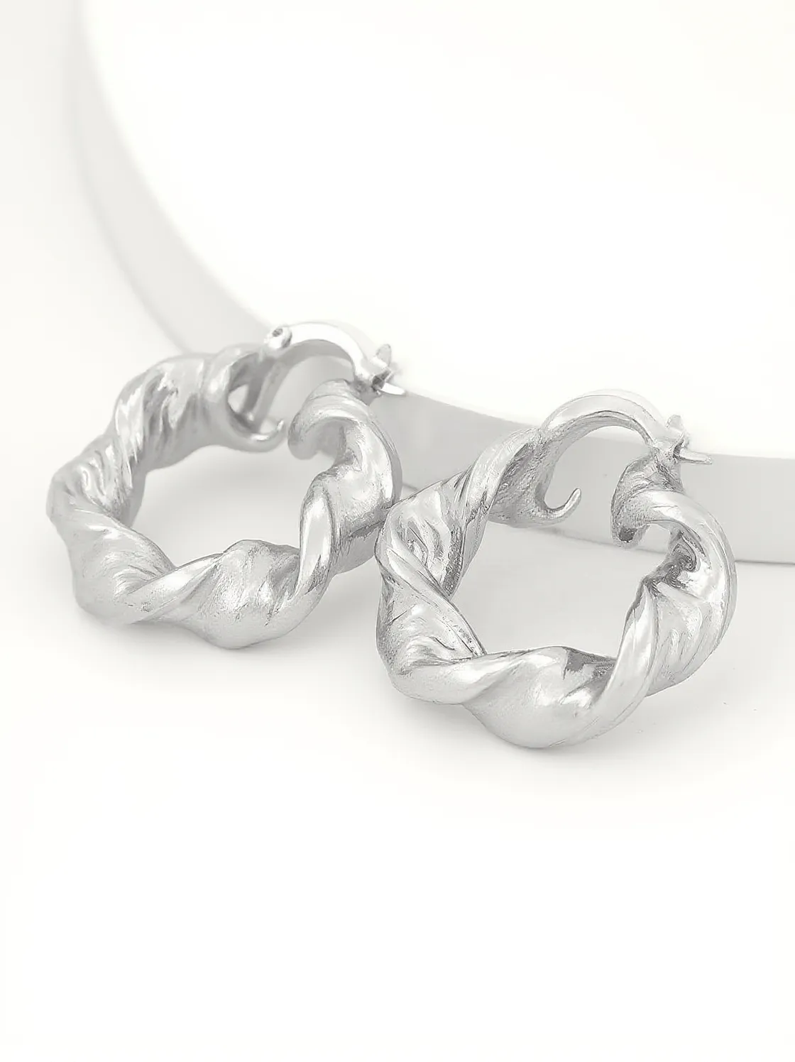 Maia Chunky Twist Hoop Earrings