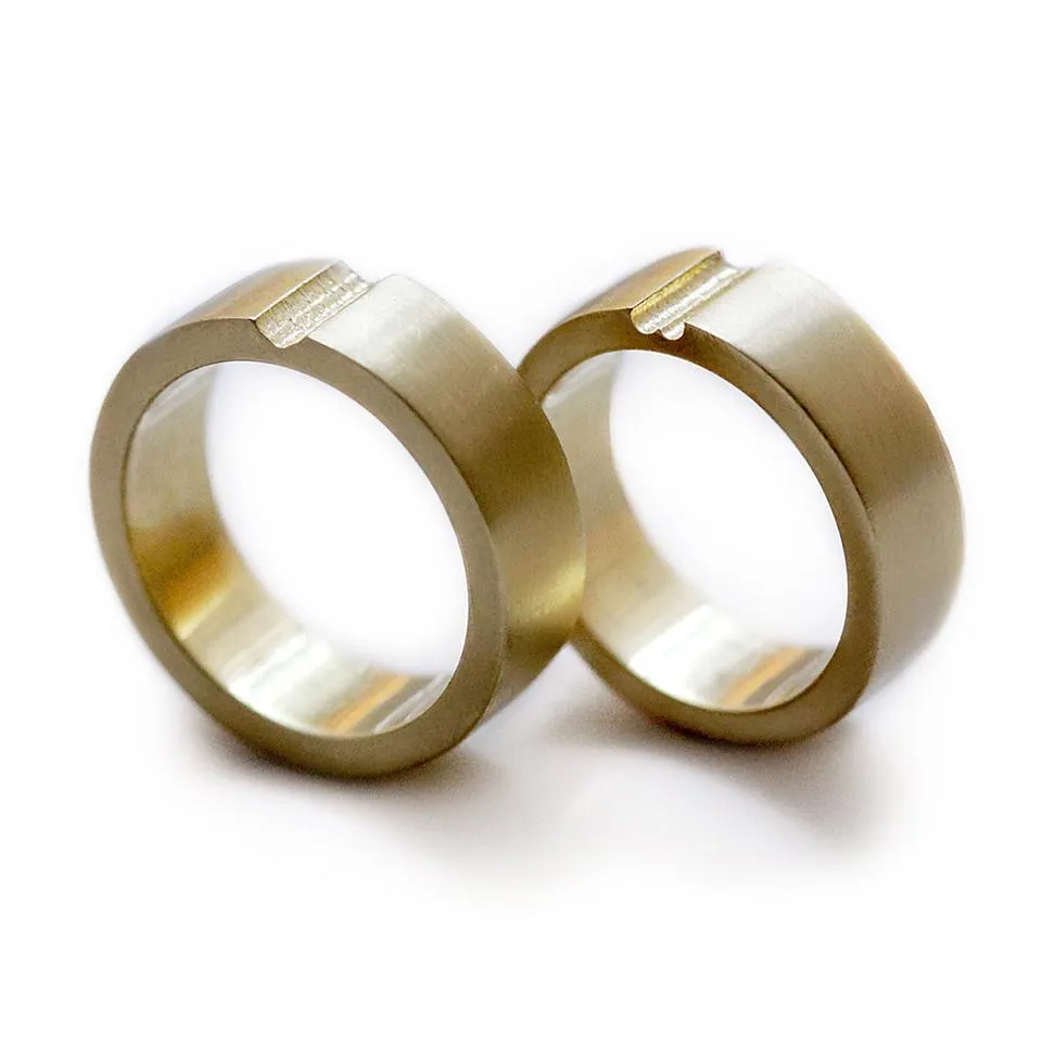 Matching couple rings, bond touch