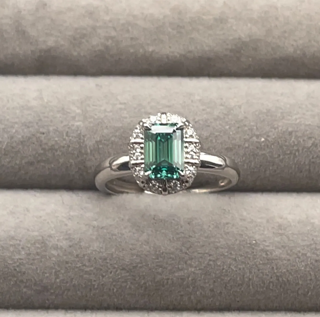 Moissanite Rings | Green Diamond Engagement Ring | VVS1 1.0 CT Ring | Emerald Engagement Ring | Green Emerald Wedding Ring | Moissanite Ring