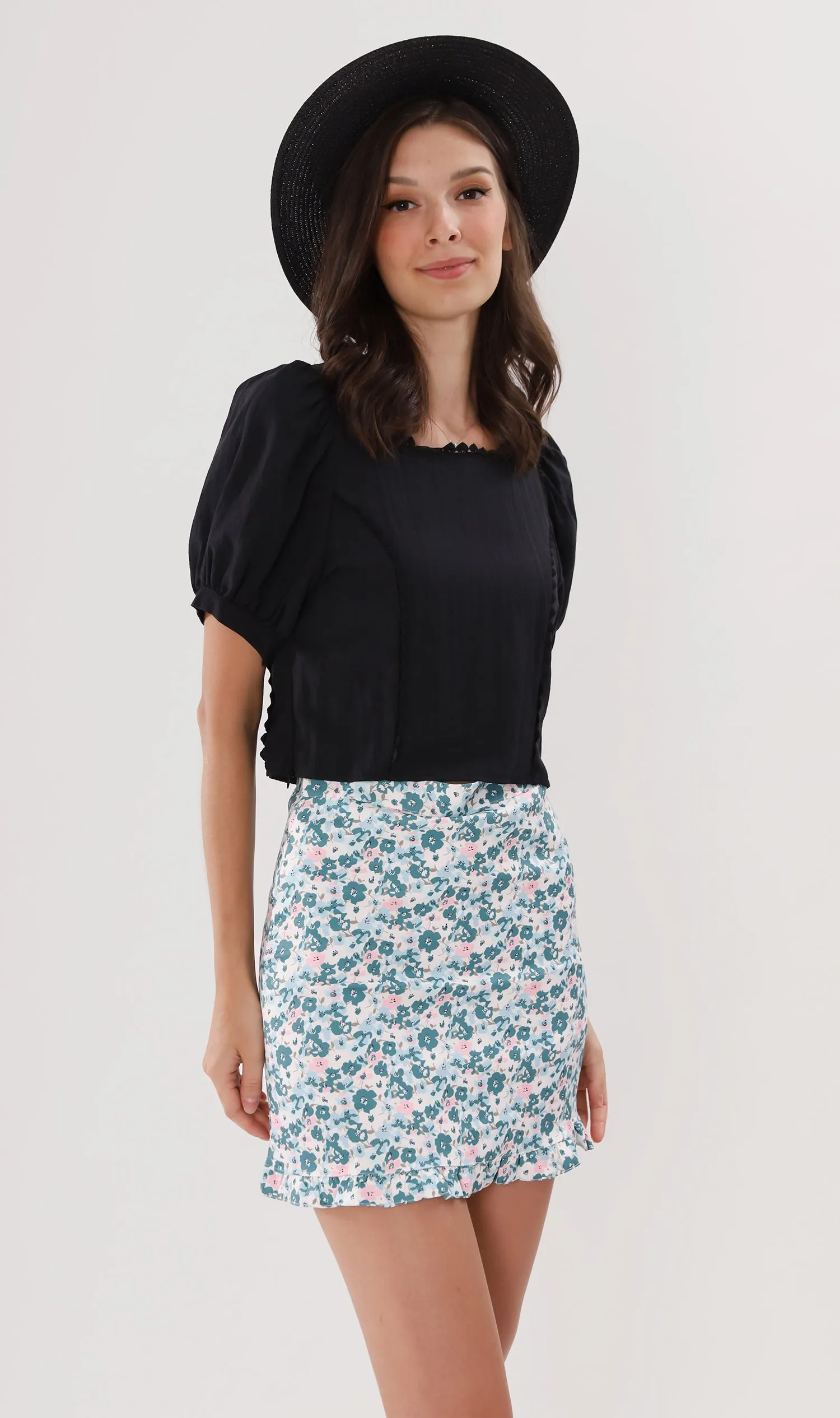 MOLLY Heart-Trimmed Puff-Sleeve Top (Black)