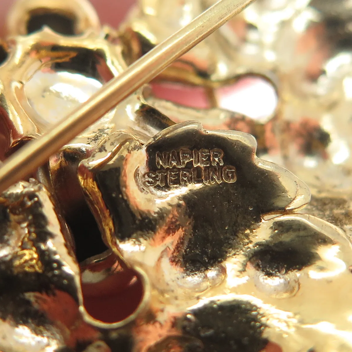 NAPIER 925 Sterling Silver Gold Plated Vintage Grape Leaf Pin Brooch