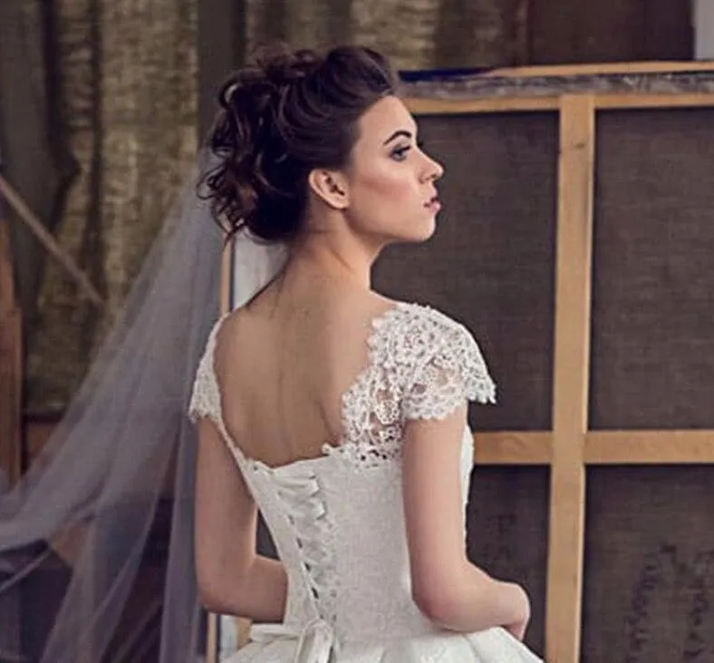 New Arrivals Wedding Dress Elegant Matrimonio V-neck Cap Sleeve Lace Up back Appliques Beading Princess Gowns Robe Blanche