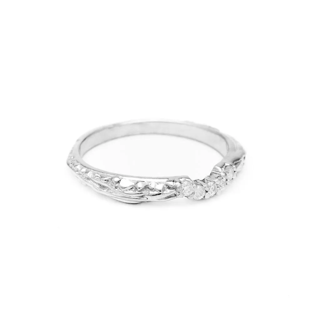 PAVE MATRIX CONTOUR WEDDING BAND | 14K GOLD & DIAMOND