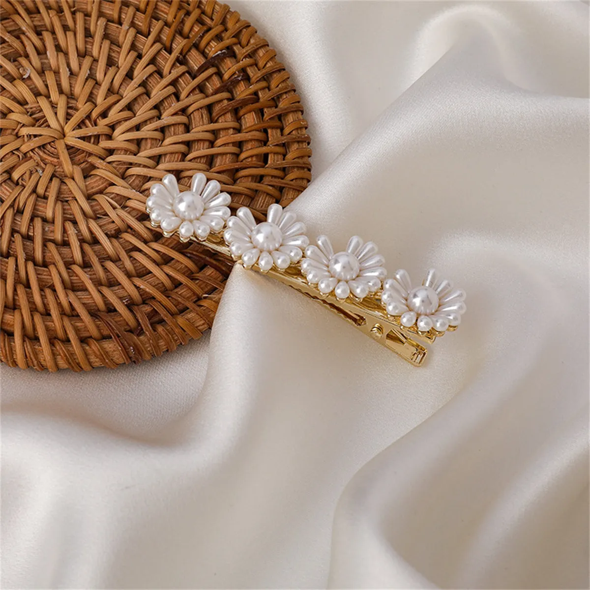 Pearl & 18K Gold-Plated Flower Hair Clip