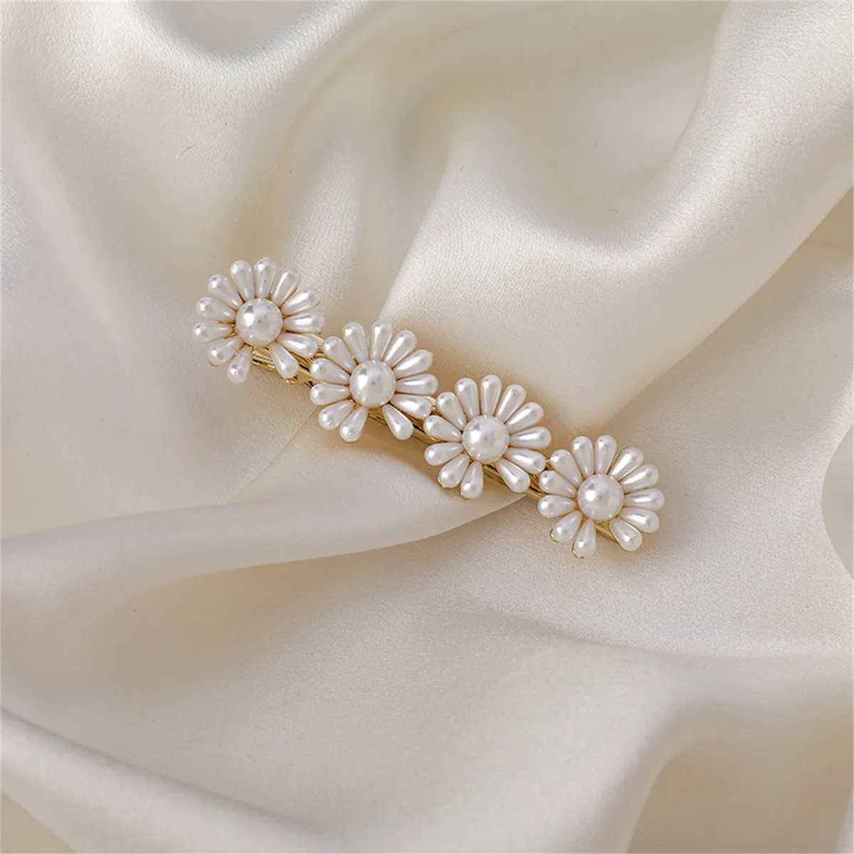 Pearl & 18K Gold-Plated Flower Hair Clip