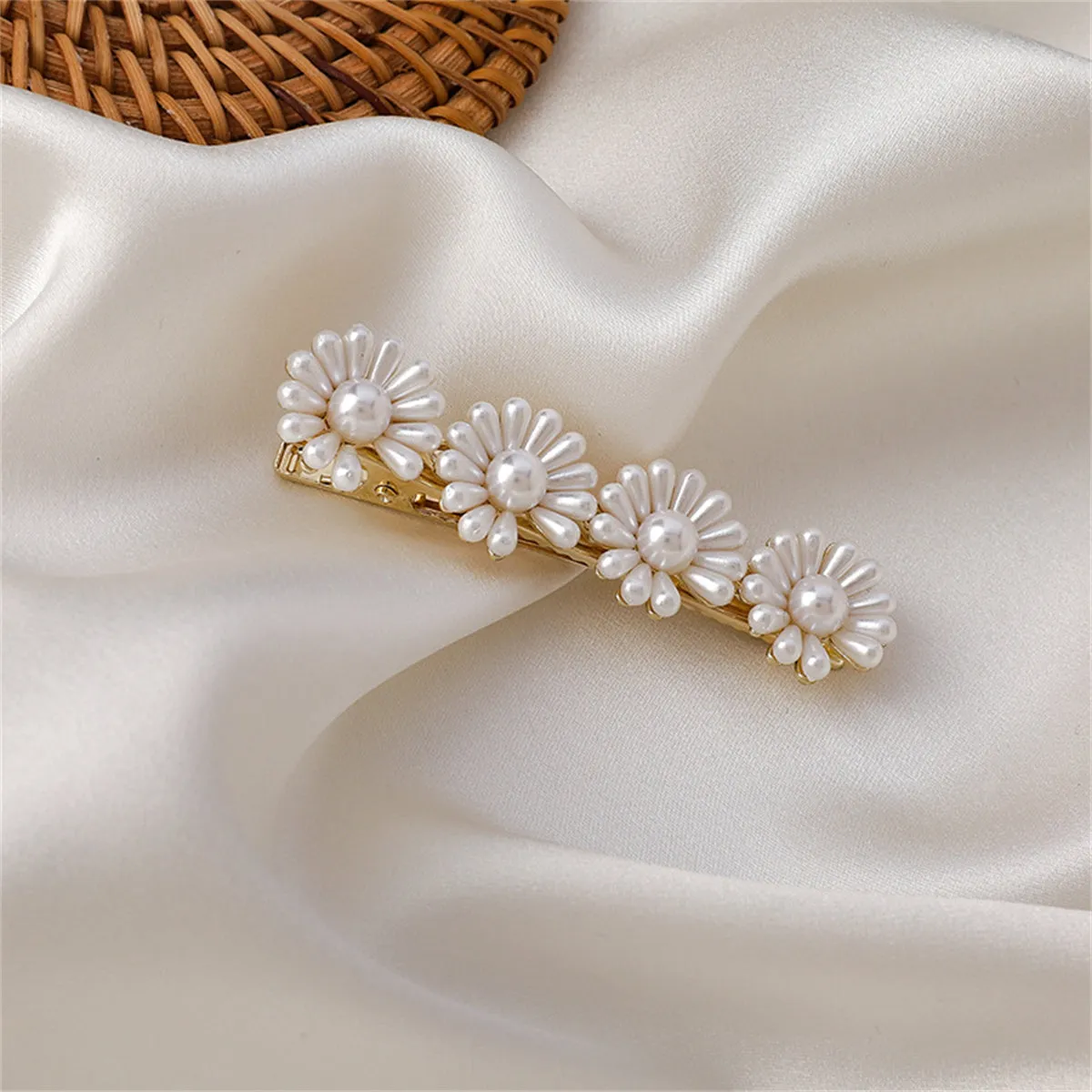 Pearl & 18K Gold-Plated Flower Hair Clip