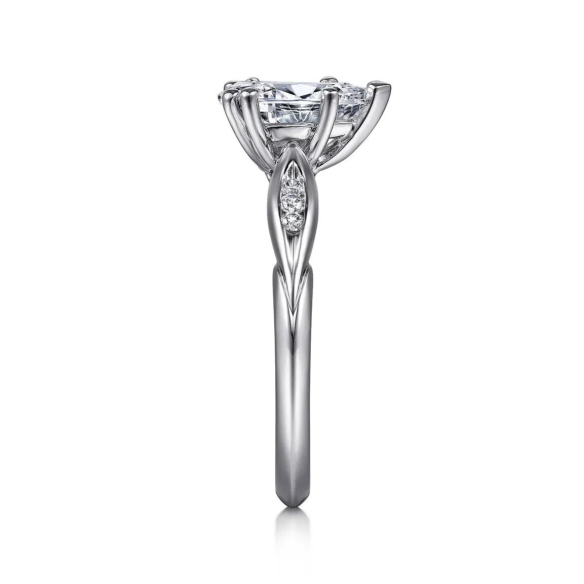 Peek A Boo Pear Cut Diamond Engagement Ring Mounting