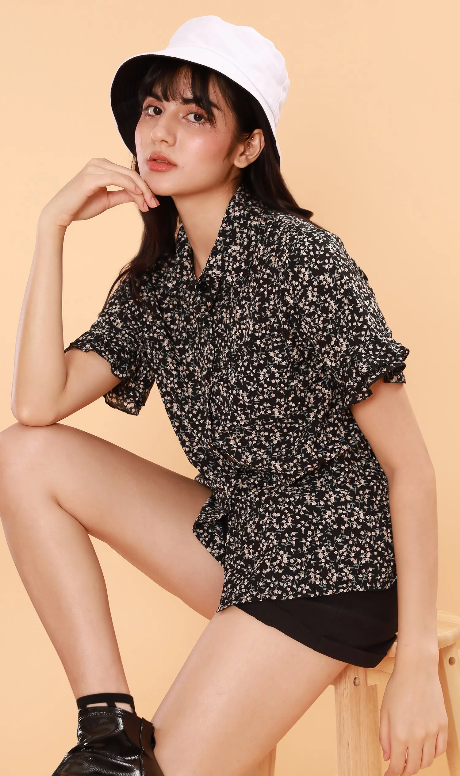 PORTIA Floral Collar Shirt (Black/White)