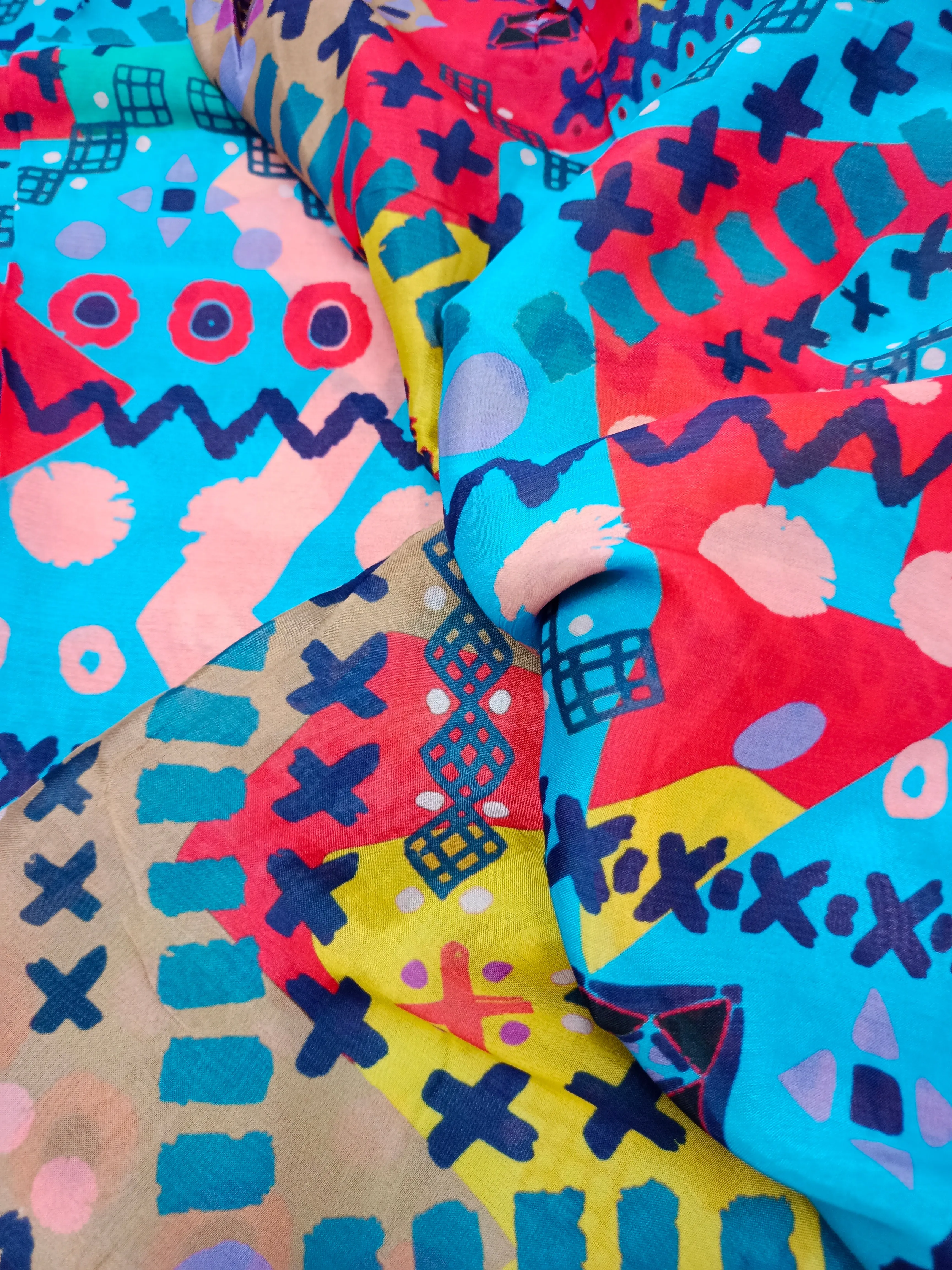 Pure Crushed Chiffon Chinon Digital Printed Fabric