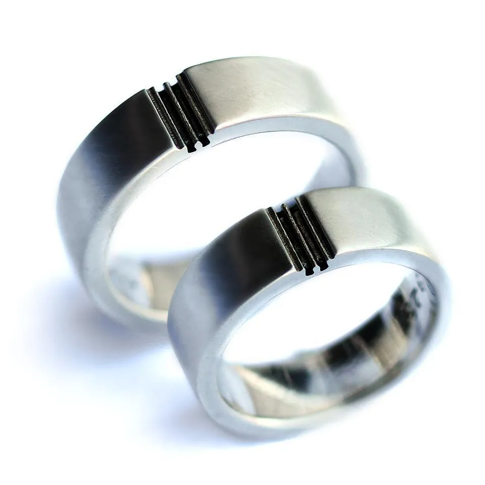Puzzle matching couple rings set