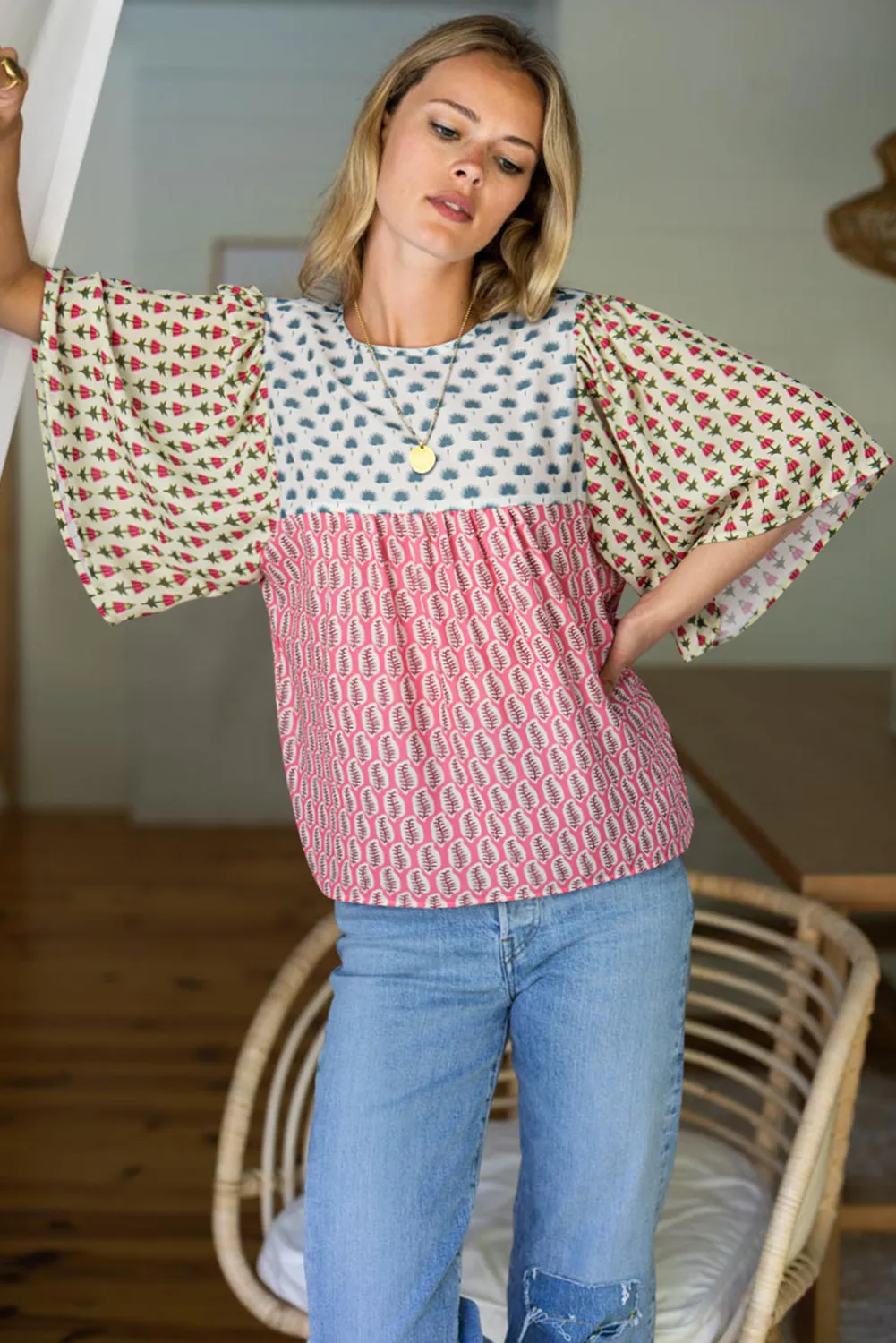 Red Floral Colorblock Flutter Cape Style Sleeves Blouse