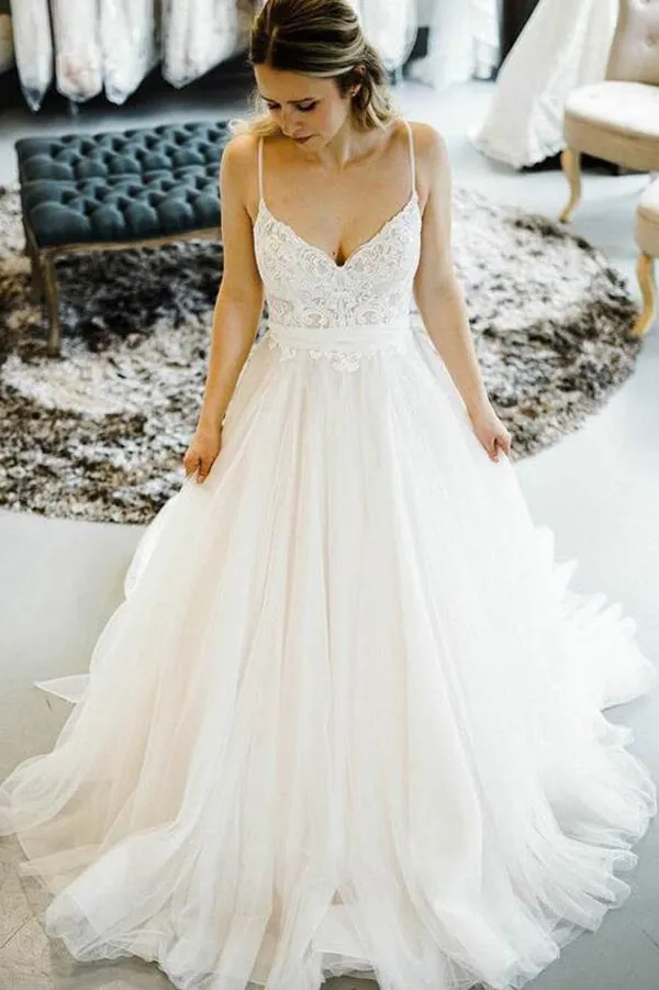 Roycebridal Tulle Lace A-line Spaghetti Straps Wedding Dresses With Court Train, MW653