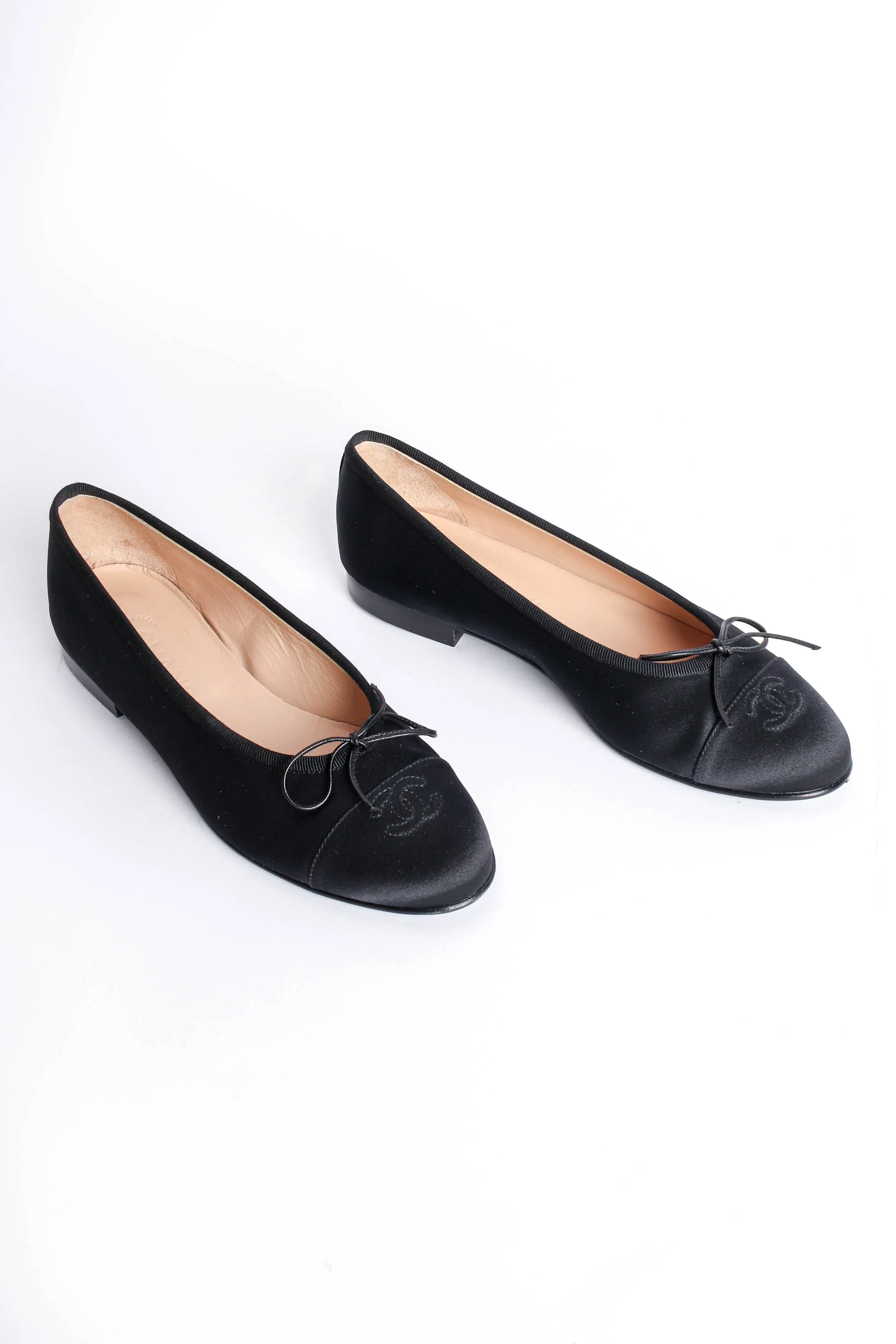 Satin CC Logo Ballet Flats