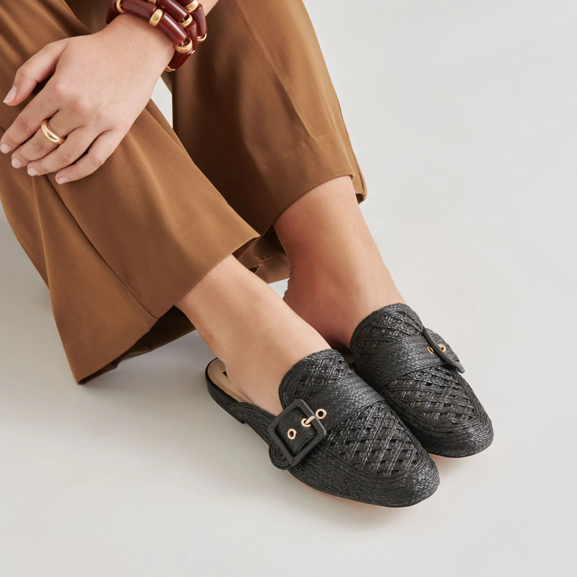 SIANNA FLATS BLACK RAFFIA
