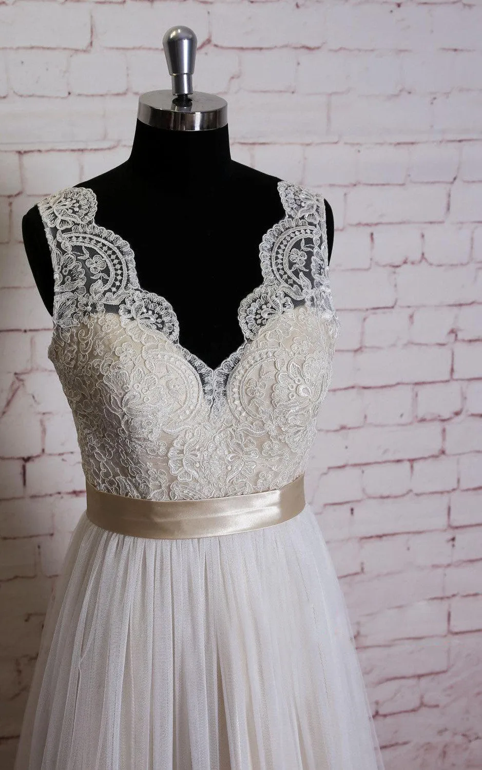 Sleeveless Queen Anne Neck A-Line Tulle Dress With Satin Sash-ET_711438