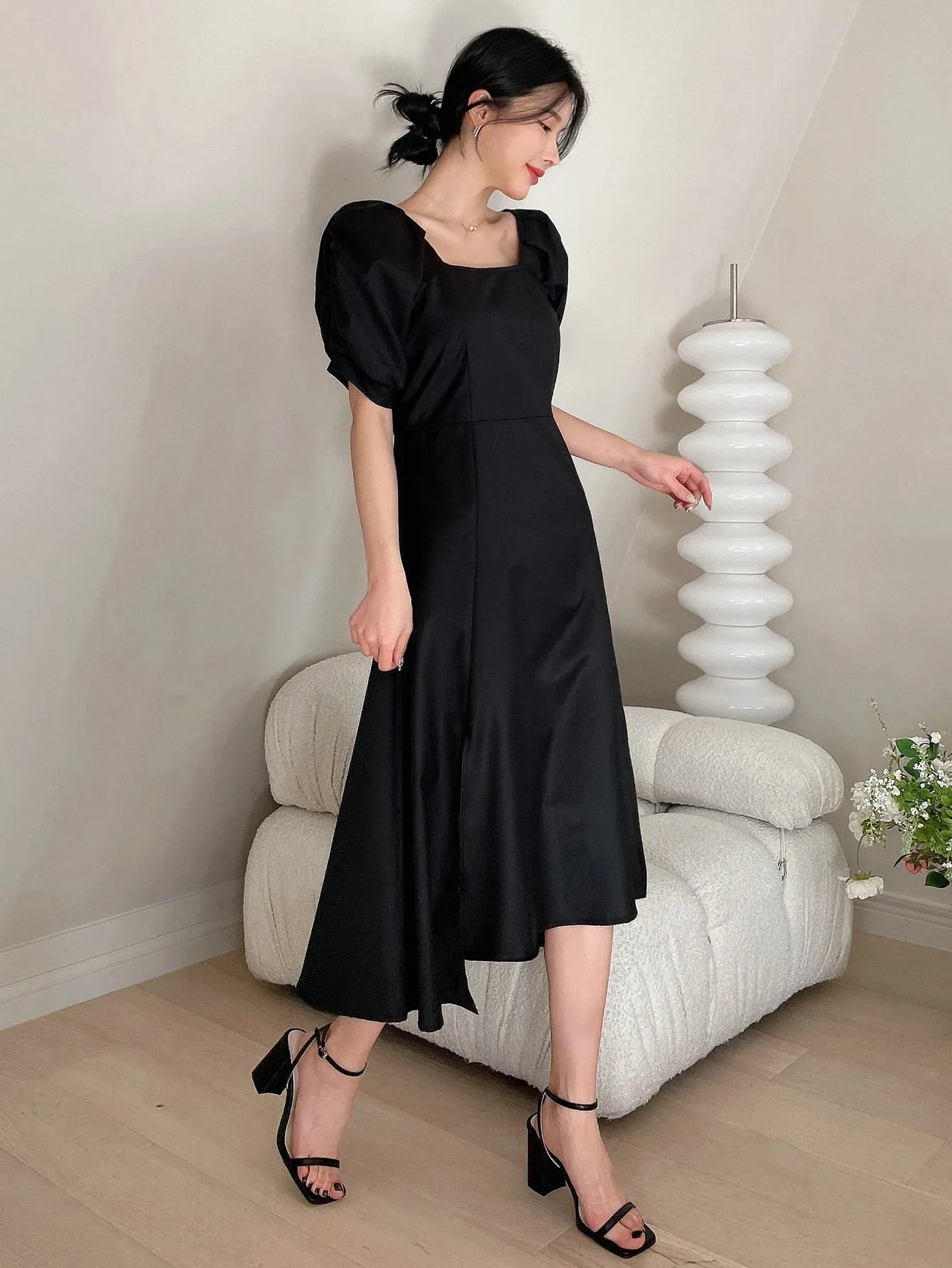 Solid Puff Sleeve A-line Dress