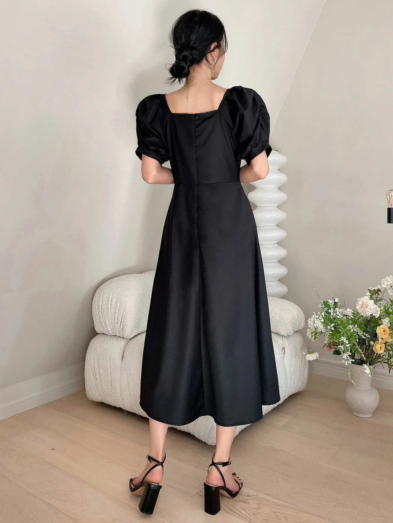 Solid Puff Sleeve A-line Dress