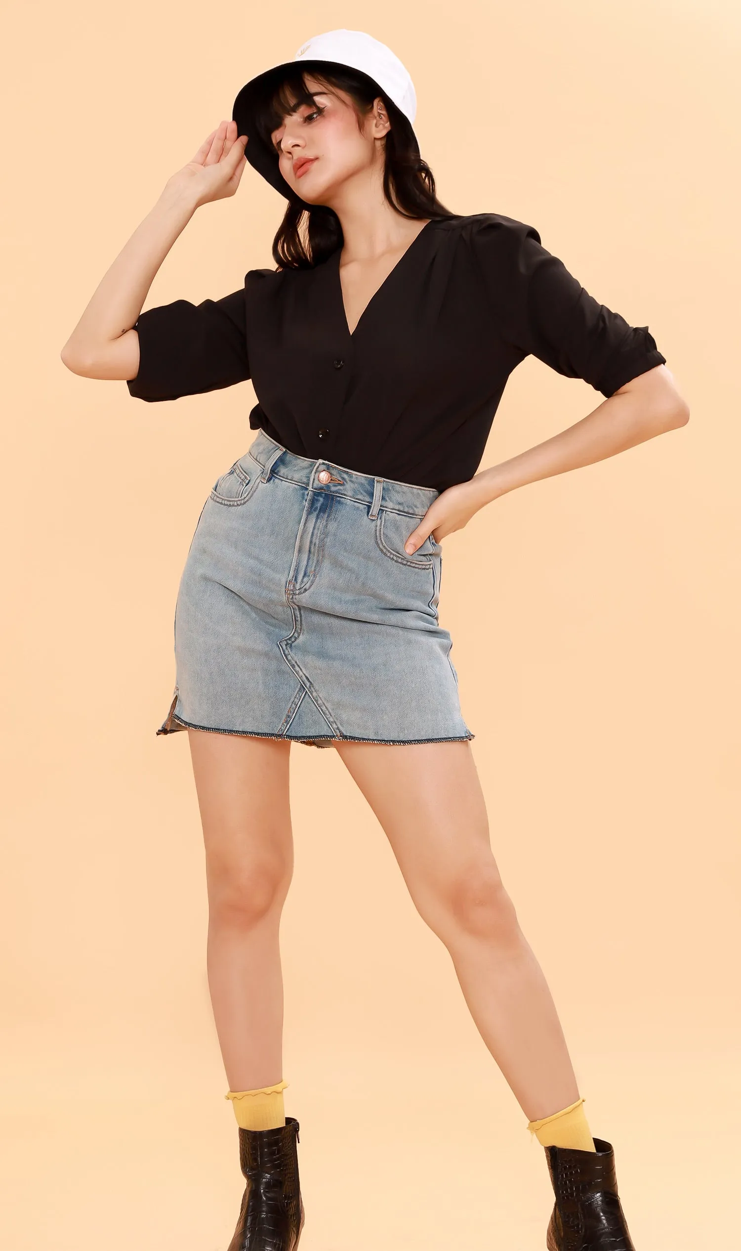 STELLA Button-Down Long-Sleeve Top (Black)