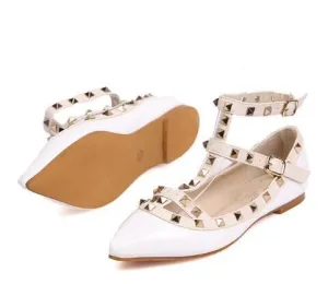 The Rivet Pointed Toe Flat Shoes