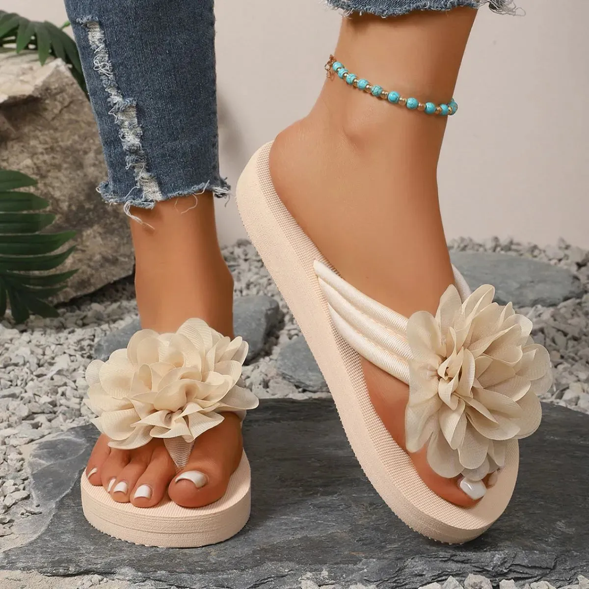 Toe Post Platform Sandals