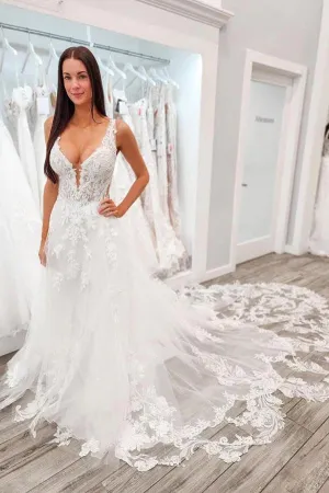 Tulle A-line V-neck Lace Appliques Wedding Dresses With Chapel Train, MW888