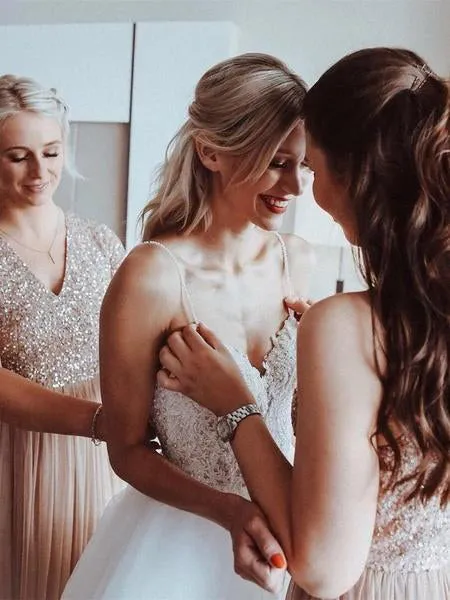 Unique A-line Tulle Spaghetti Straps Backless Wedding Dresses Online, MW499