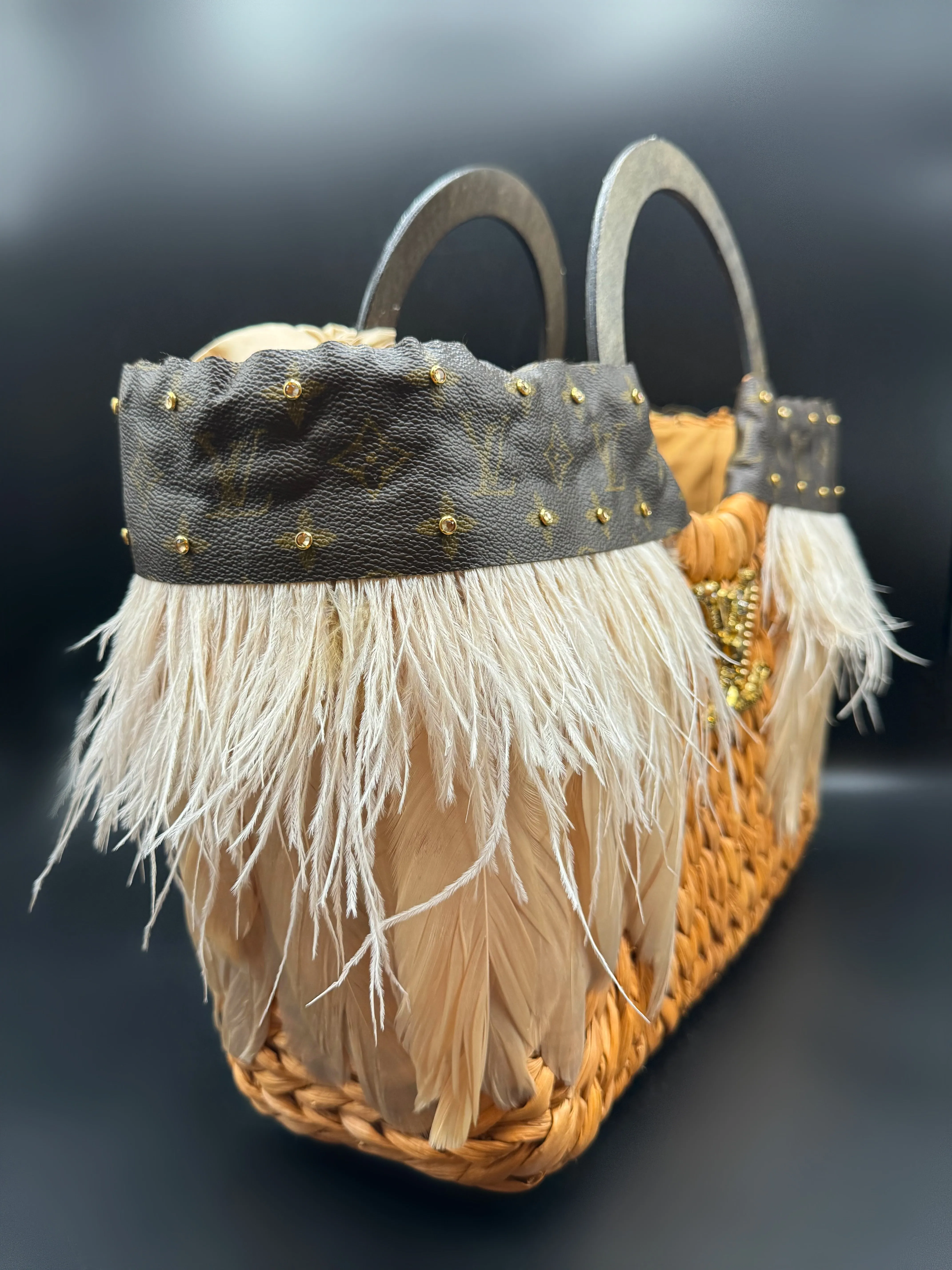 Upcycled Charming Feathers