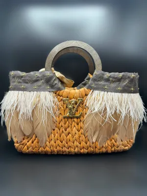 Upcycled Charming Feathers