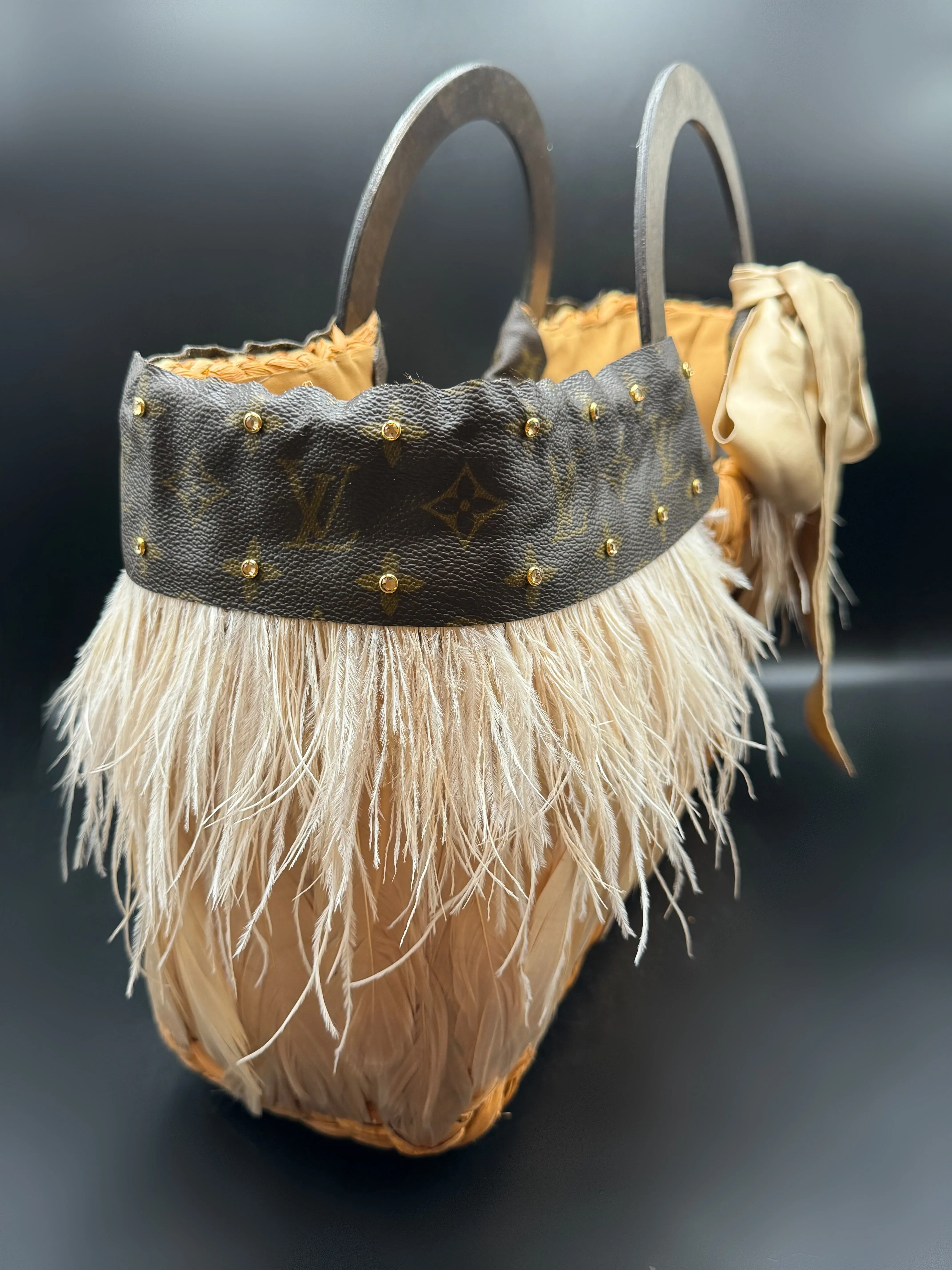 Upcycled Charming Feathers