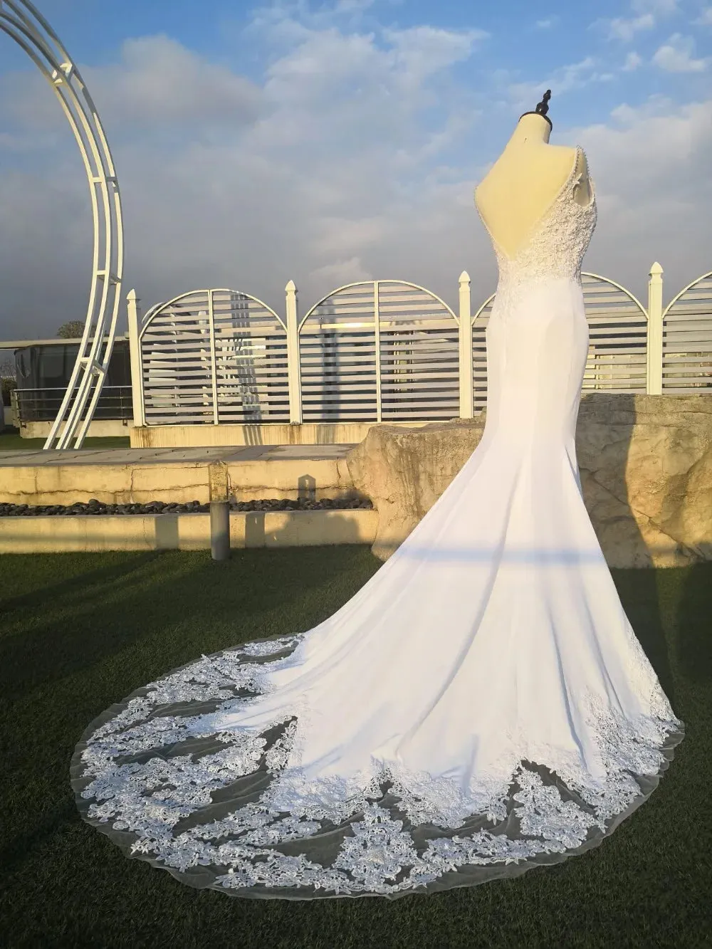V Neck Mermaid Wedding Dresses Lace Appliques Boho Wedding Dress Backless Sexy robe de mariee