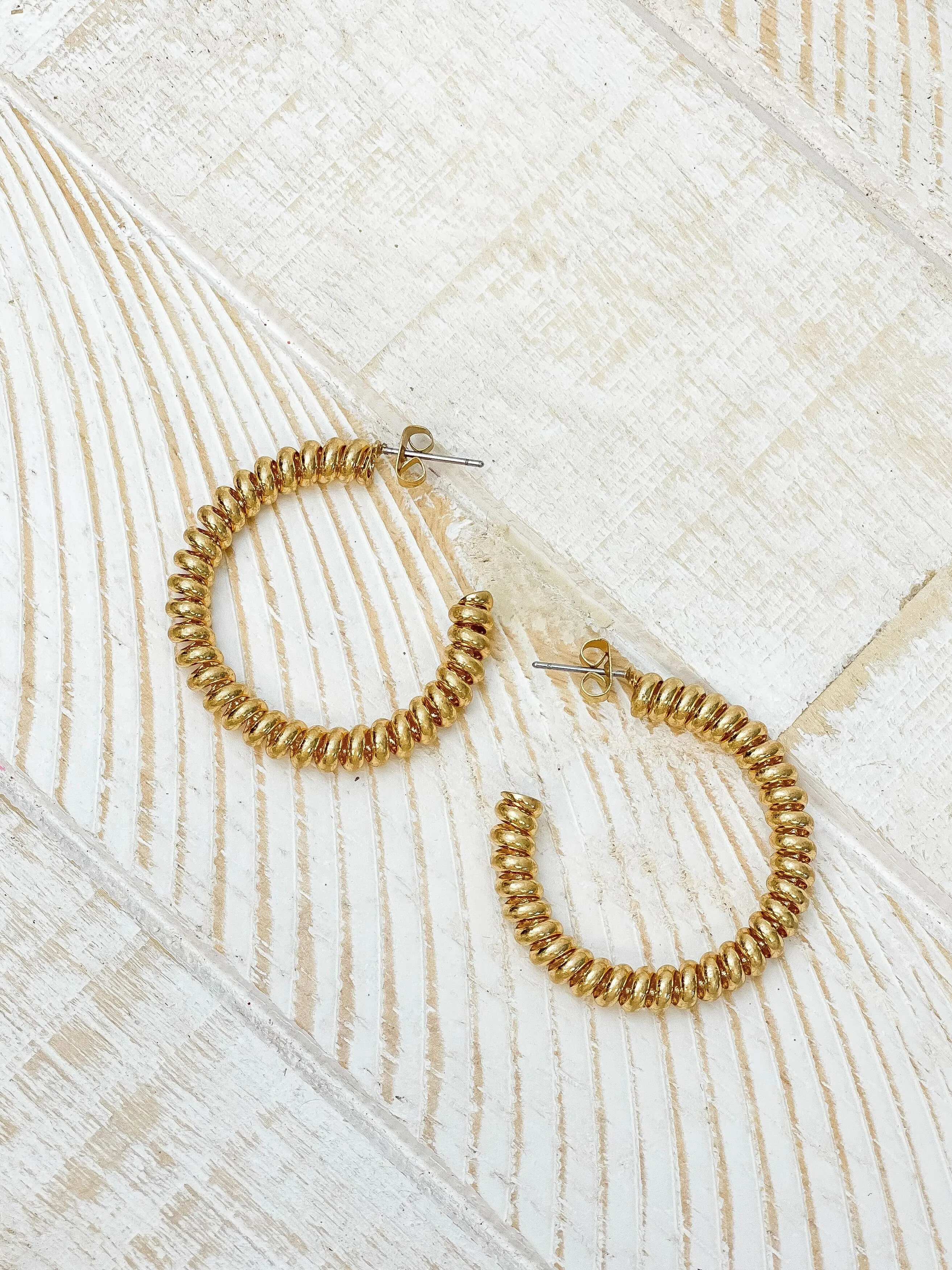 Vintage Brass Coil Hoop Earrings - Gold