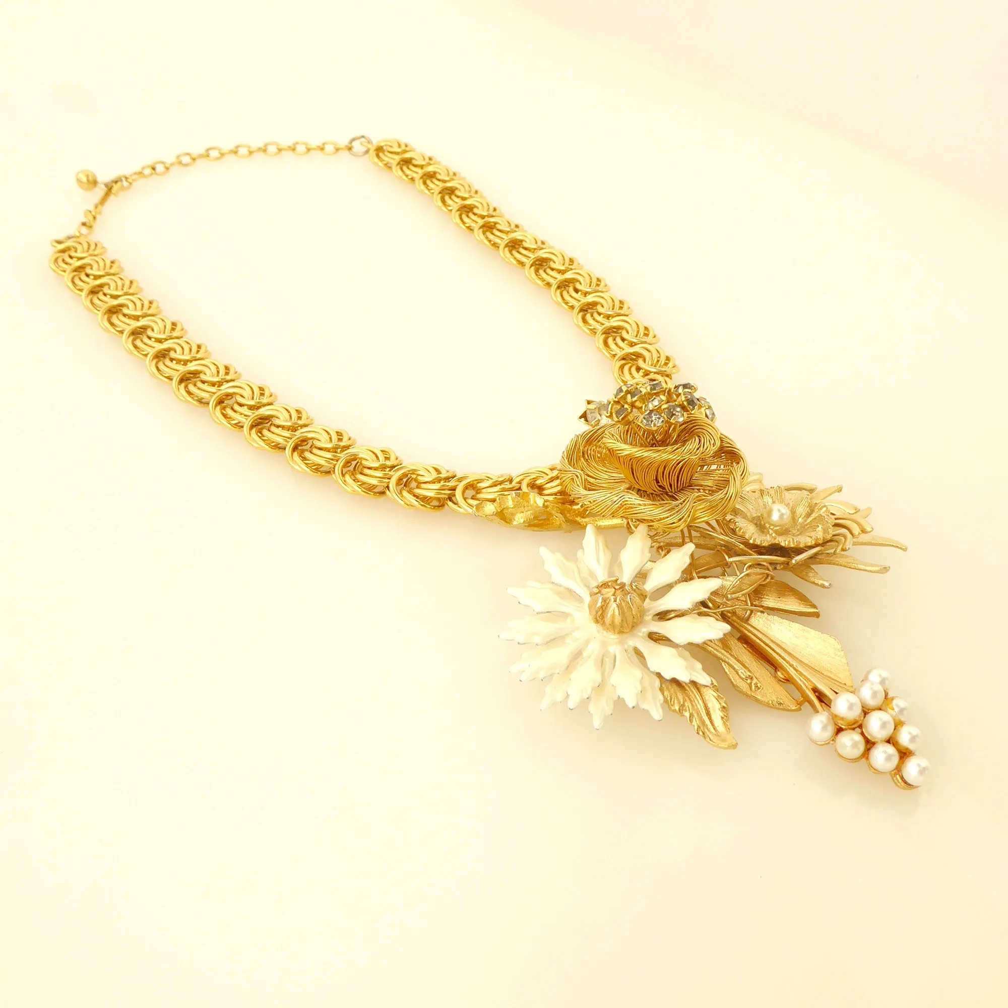 Vintage gold flower necklace