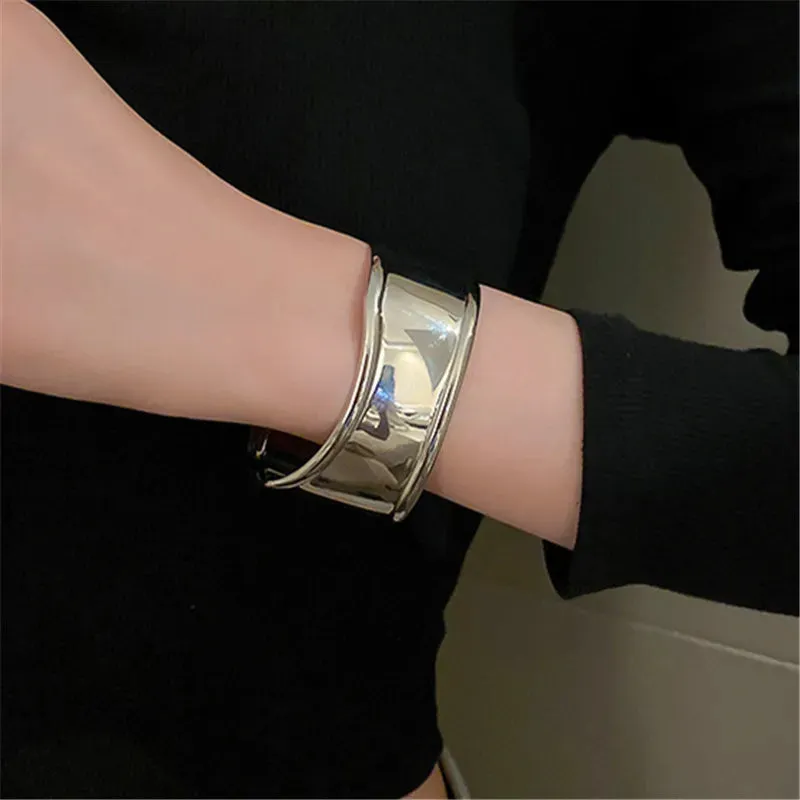 Vintage Hyperbole Smooth Cuff Bracelet For Women Jewelry Accessories