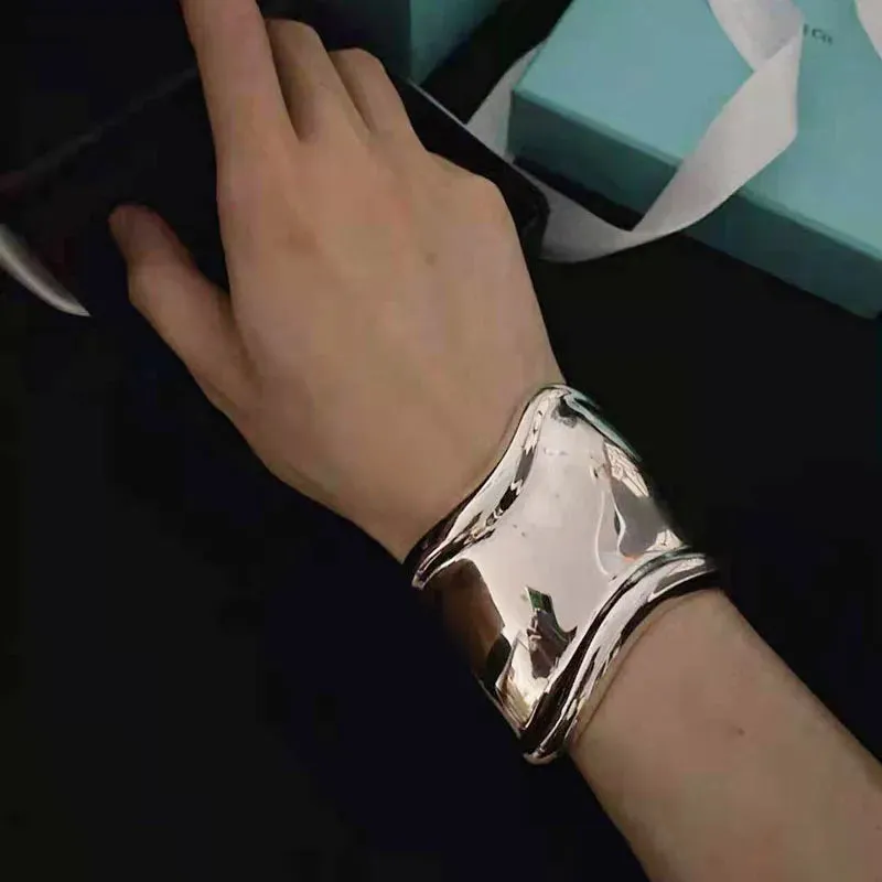 Vintage Hyperbole Smooth Cuff Bracelet For Women Jewelry Accessories