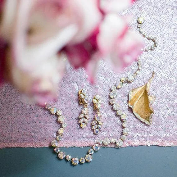 Vintage Mid Century Modern Gold Leaf Brooch with Diamante Crystal Rhinestones