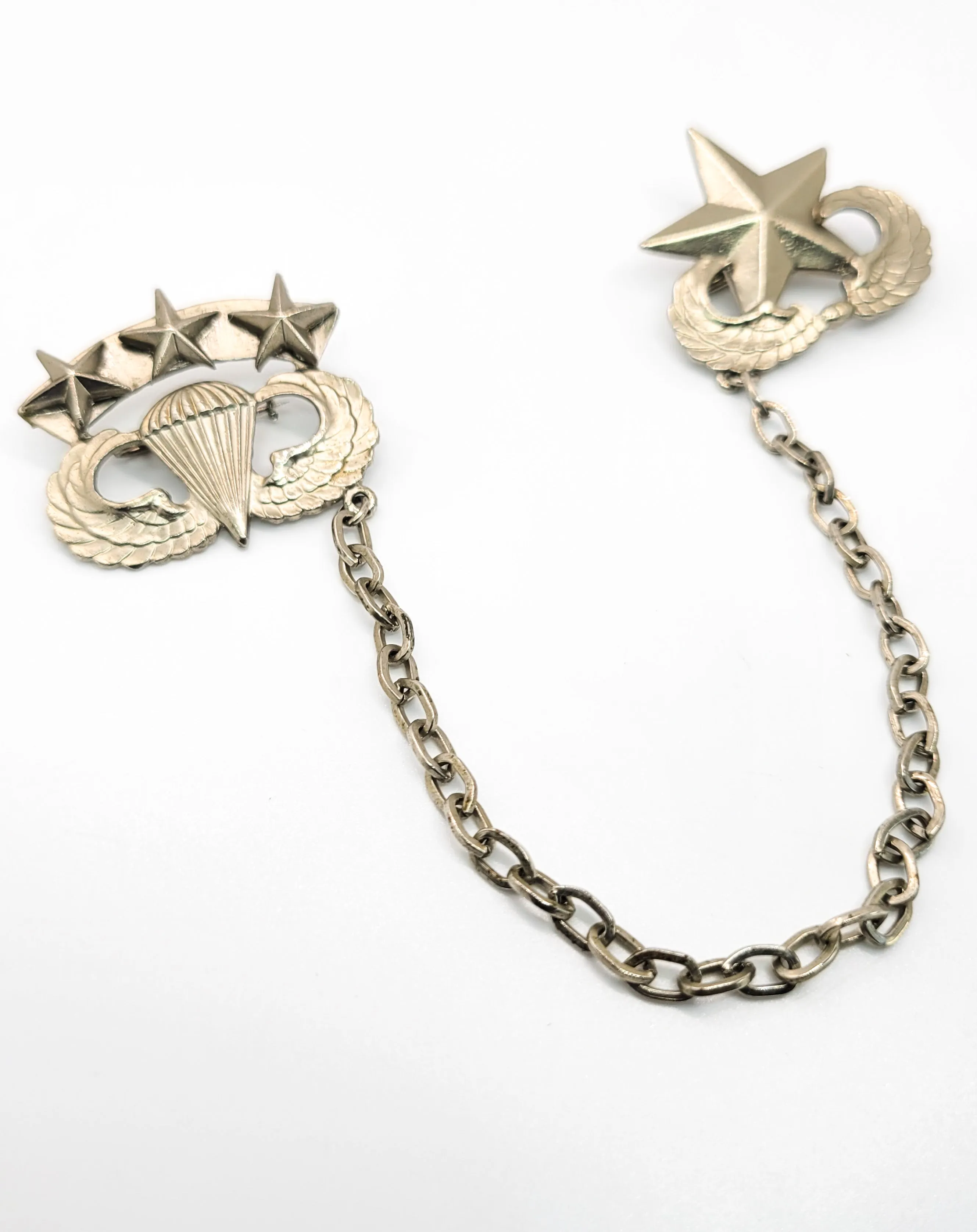 Vintage senior Airborne Parachutist chained collar brooch pin set Military Paratrooper