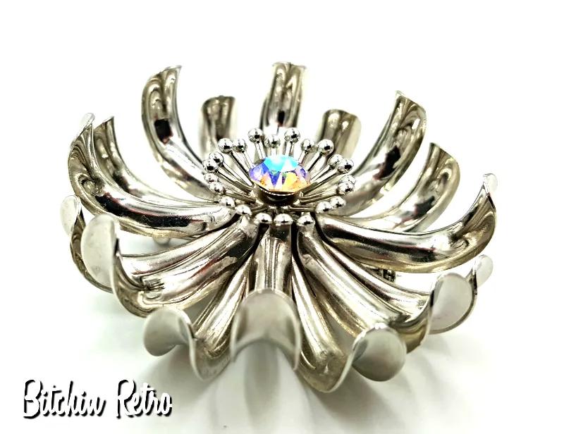 Vintage Spider Mum Brooch With Center Aurora Borealis Rhinestone